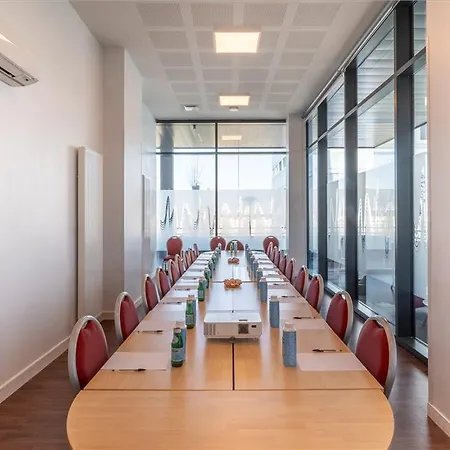 Otel Odalys Cite Des Congres *